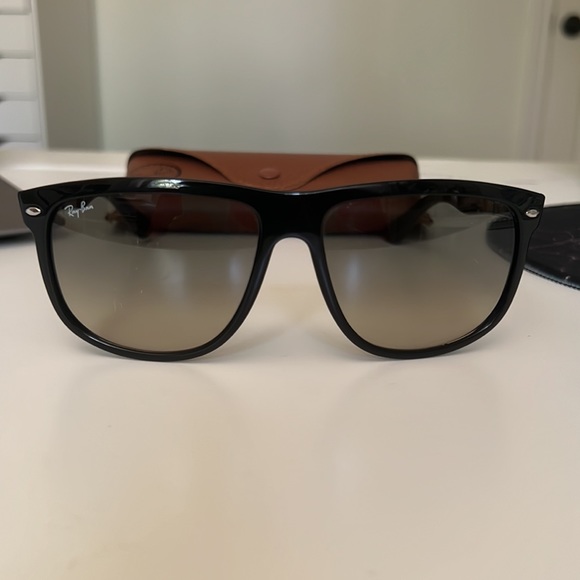 Ray ban sunglasses - Picture 8 of 10